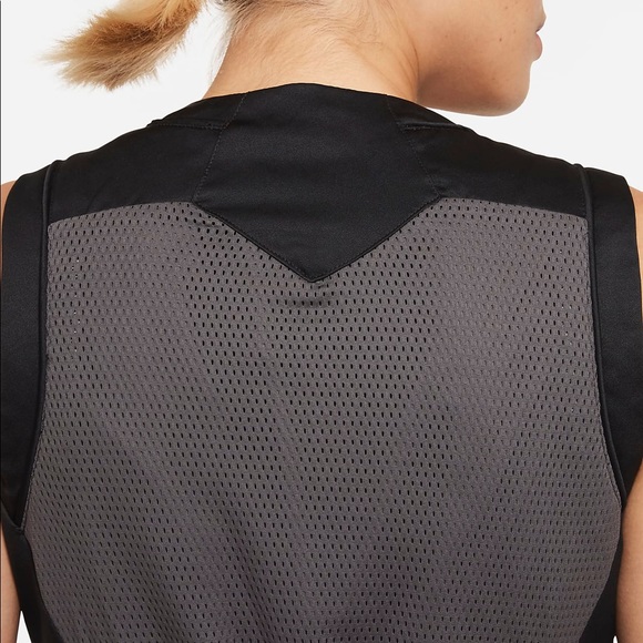 AIR JORDAN CLASSICS CAPSULE WOMENS MESH DRESS SIZE SMALL GRAY BLACK HALF ZIP NEW - Picture 3 of 5